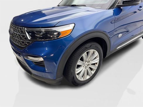 Used 2021 Ford Explorer King Ranch w/ Premium Technology Package image 16