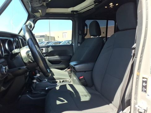 Used 2021 Jeep Wrangler Unlimited Sport image 13