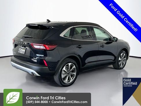 Used 2025 Ford Escape Platinum image 16