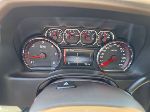 Used 2016 GMC Yukon SLT w/ Open Road Package AWD/4WD image 8