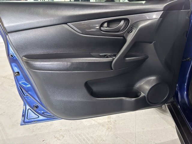 Used 2020 Nissan Rogue S FWD image 10