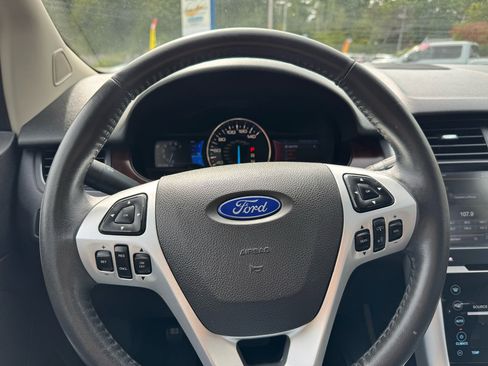 Used 2013 Ford Edge Limited image 19