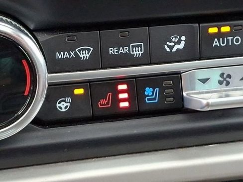 Used 2023 Ford Expedition Max Limited image 30