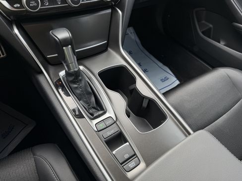 Used 2022 Honda Accord Sport image 18