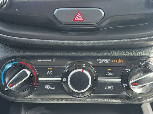 Used 2020 Kia Soul LX FWD image 24