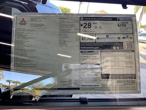 New 2026 Mitsubishi Outlander SEL image 14