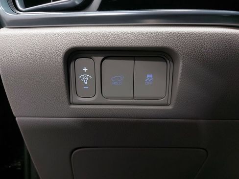 Used 2025 Kia Sorento SX image 28