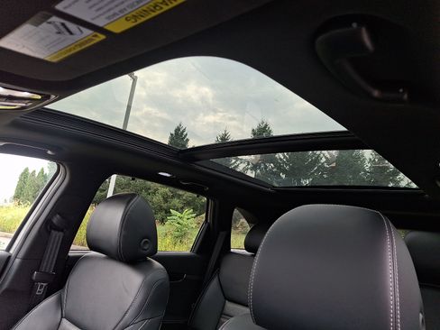 Used 2019 Kia Sorento SX AWD/4WD image 16