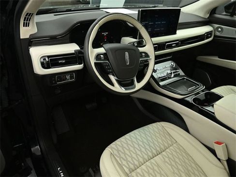 Certified 2022 Lincoln Nautilus Black Label w/ Class II Trailer Tow Package image 9