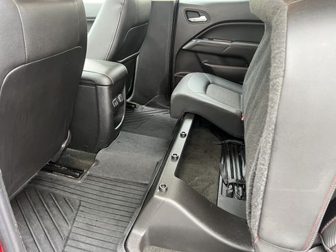 Used 2015 Subaru Forester 2.5i Premium w/ All-Weather Package AWD/4WD image 17