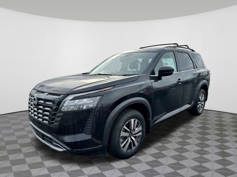 New 2026 Nissan Pathfinder SL image 8