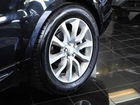 Used 2019 Land Rover Range Rover Sport HSE AWD/4WD image 42