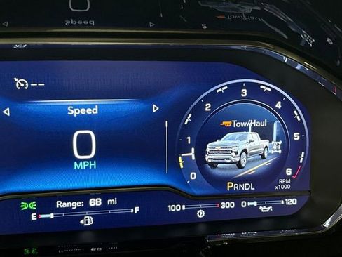 Used 2025 Chevrolet Silverado 1500 LT image 45