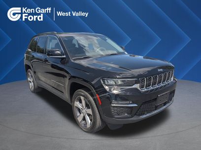 Used 2022 Jeep Grand Cherokee Limited w/ Luxury Tech Group II
