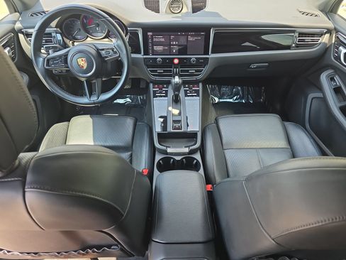 Used 2024 Porsche Macan AWD/4WD image 13