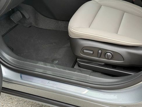 New 2026 Buick Envista Avenir FWD image 19