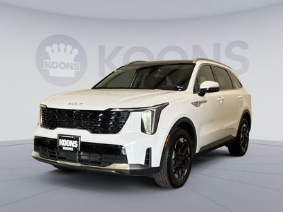 Used 2025 Kia Sorento S w/ Panoramic Sunroof Package