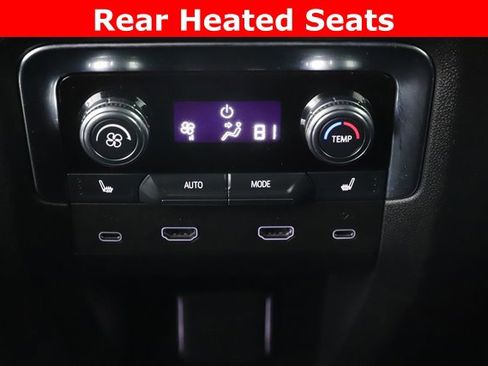 Used 2025 GMC Yukon Denali w/ Denali Reserve Package image 32