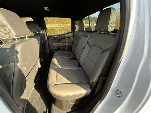 Certified 2024 Chevrolet Colorado ZR2 w/ ZR2 Convenience Package III image 25