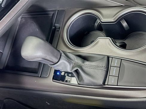 Certified 2024 Toyota Camry SE FWD image 16