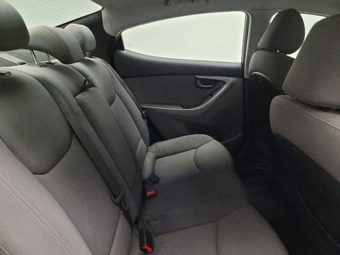 Used 2014 Hyundai Elantra SE FWD image 19
