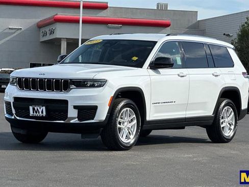 Used 2023 Jeep Grand Cherokee L Laredo image 8