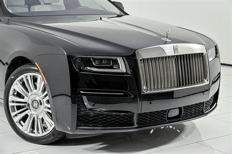 Used 2021 Rolls-Royce Ghost AWD/4WD image 2