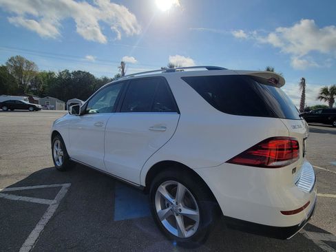 Used 2016 Mercedes-Benz GLE 350 4MATIC w/ Premium Package image 8
