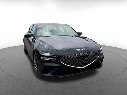 Used 2025 Genesis G70 2.5T AWD/4WD image 3