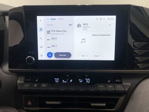 Used 2025 Toyota Camry LE image 19