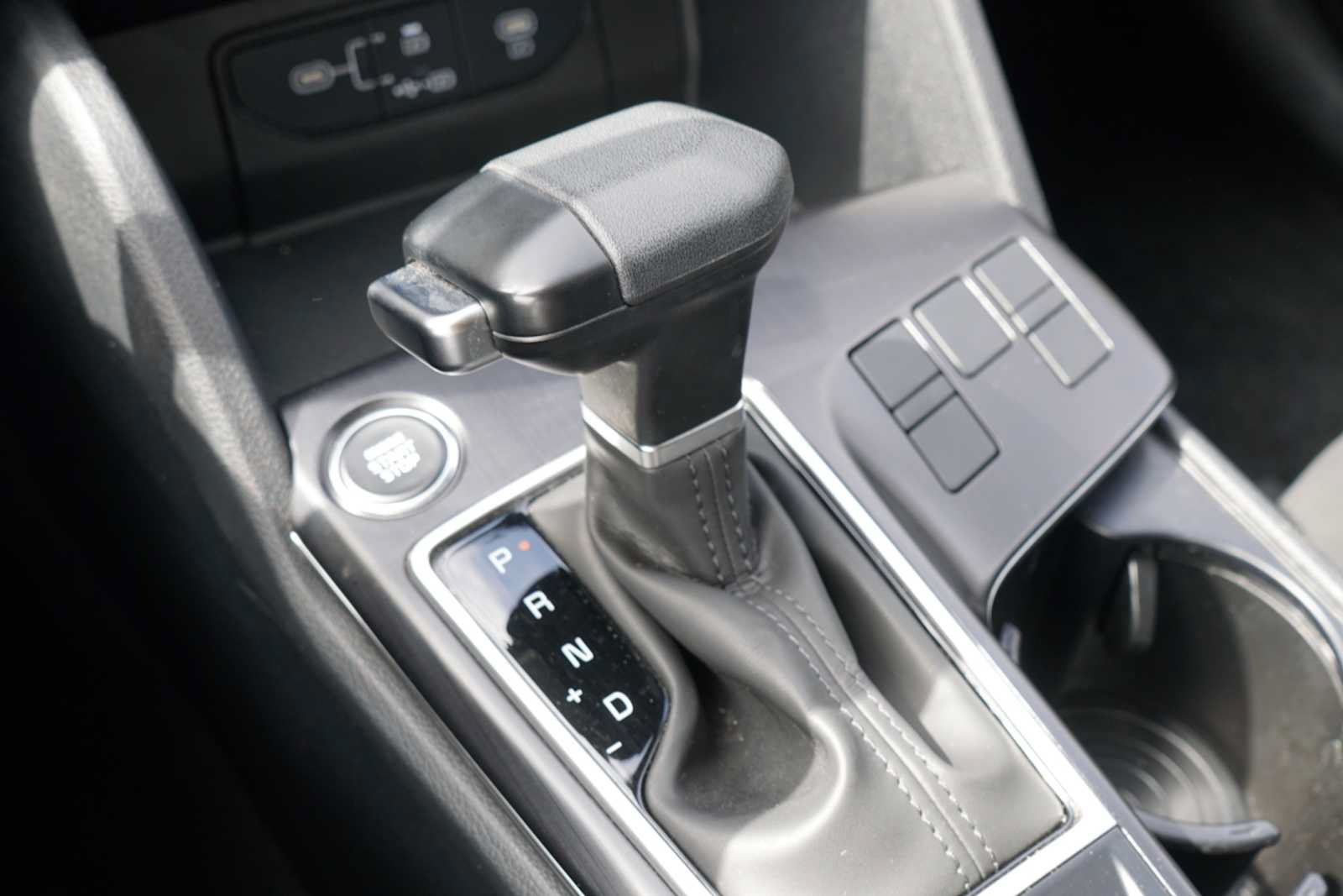Certified 2026 Kia Sportage LX FWD image 11