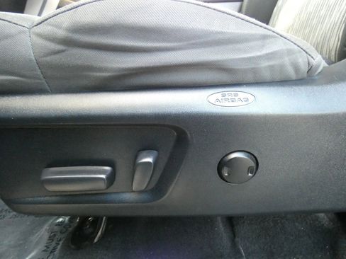 Used 2018 Toyota Tundra SR5 w/ TRD Off Road Package image 59