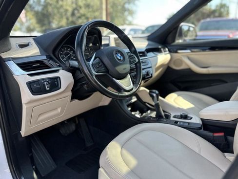 Used 2017 BMW X1 xDrive28i image 15