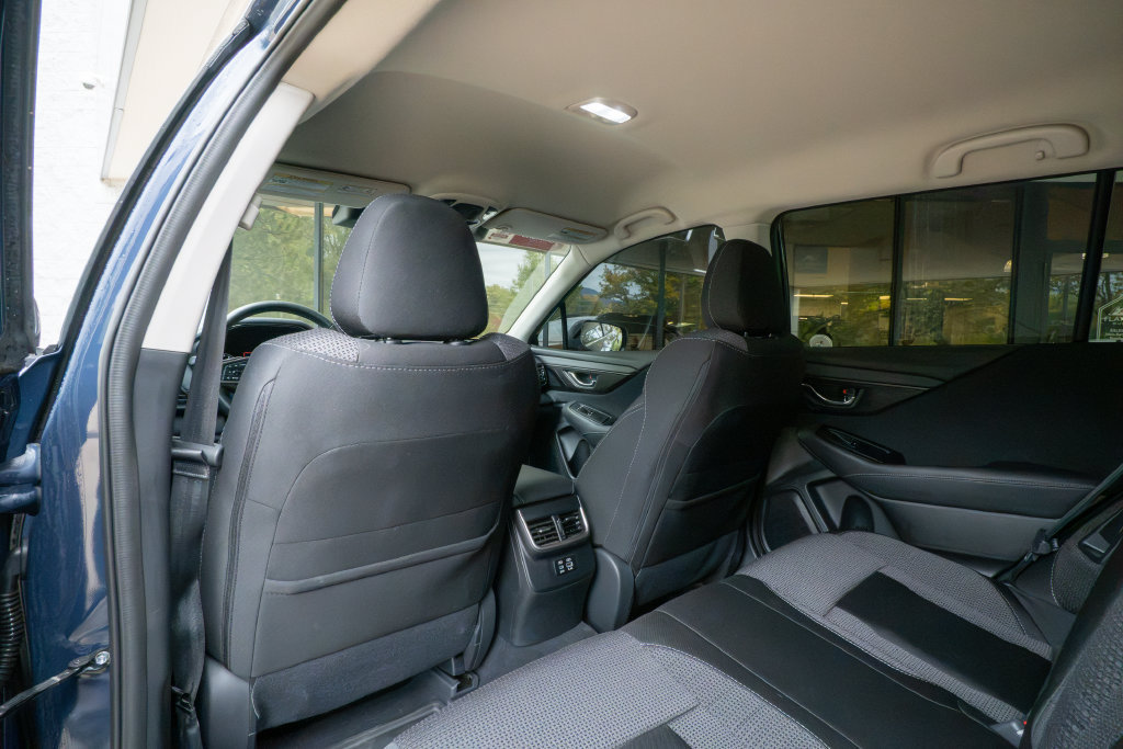 Certified 2025 Subaru Outback Premium AWD/4WD image 17