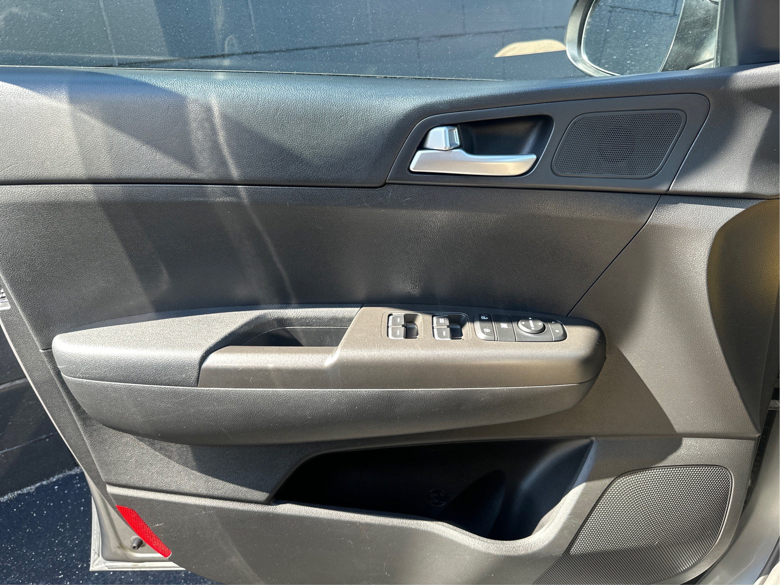 Used 2021 Kia Sportage LX AWD/4WD image 19