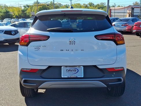 Used 2024 Buick Encore GX Preferred image 5