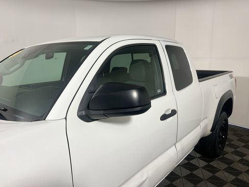 Used 2022 Toyota Tacoma SR w/ SX Package image 12