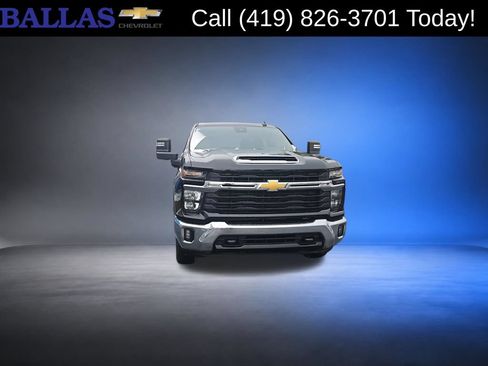 Certified 2025 Chevrolet Silverado 2500 LT w/ Convenience Package AWD/4WD image 3