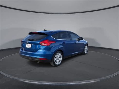 Used 2018 Ford Focus Titanium image 8