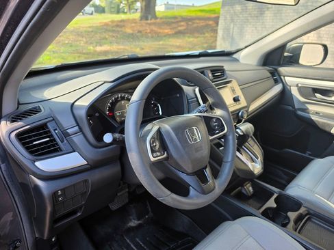 Used 2017 Honda CR-V LX image 69