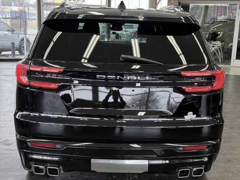 Used 2024 GMC Acadia Denali w/ Super Cruise Package image 12