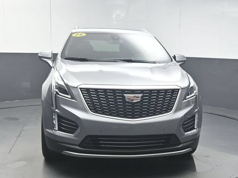 Used 2025 Cadillac XT5 Premium Luxury FWD image 3