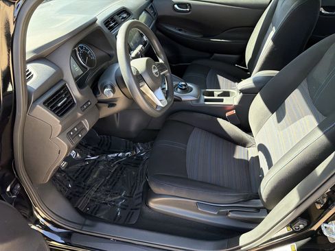 Used 2023 Nissan Leaf S image 14