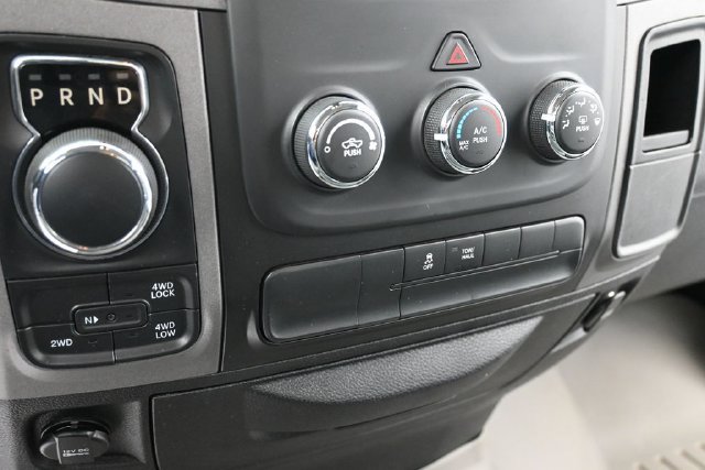 Used 2016 RAM 1500 Express AWD/4WD image 11