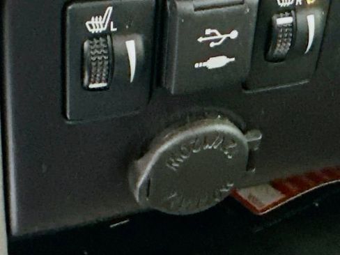 Used 2019 Toyota Sienna XLE image 19