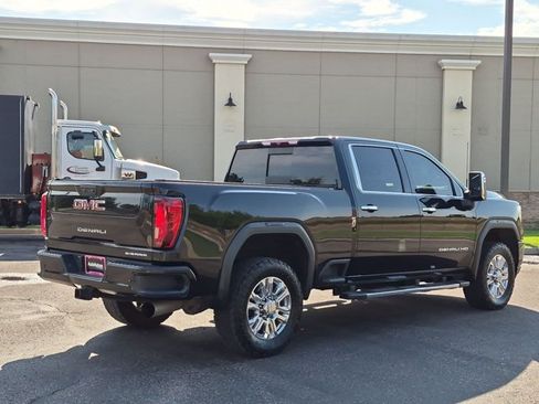 Used 2022 GMC Sierra 2500 Denali AWD/4WD image 5
