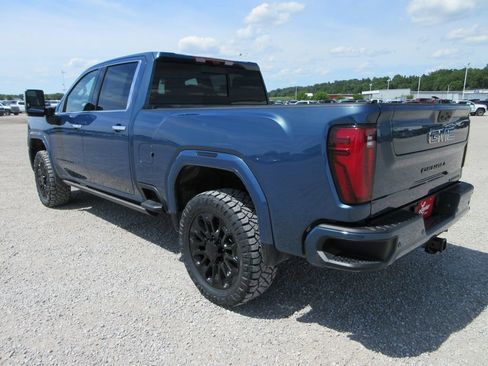 New 2026 GMC Sierra 2500 Denali Ultimate AWD/4WD image 12