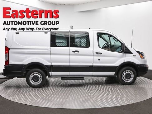 Used 2019 Ford Transit 250 130 Low Roof RWD image 4