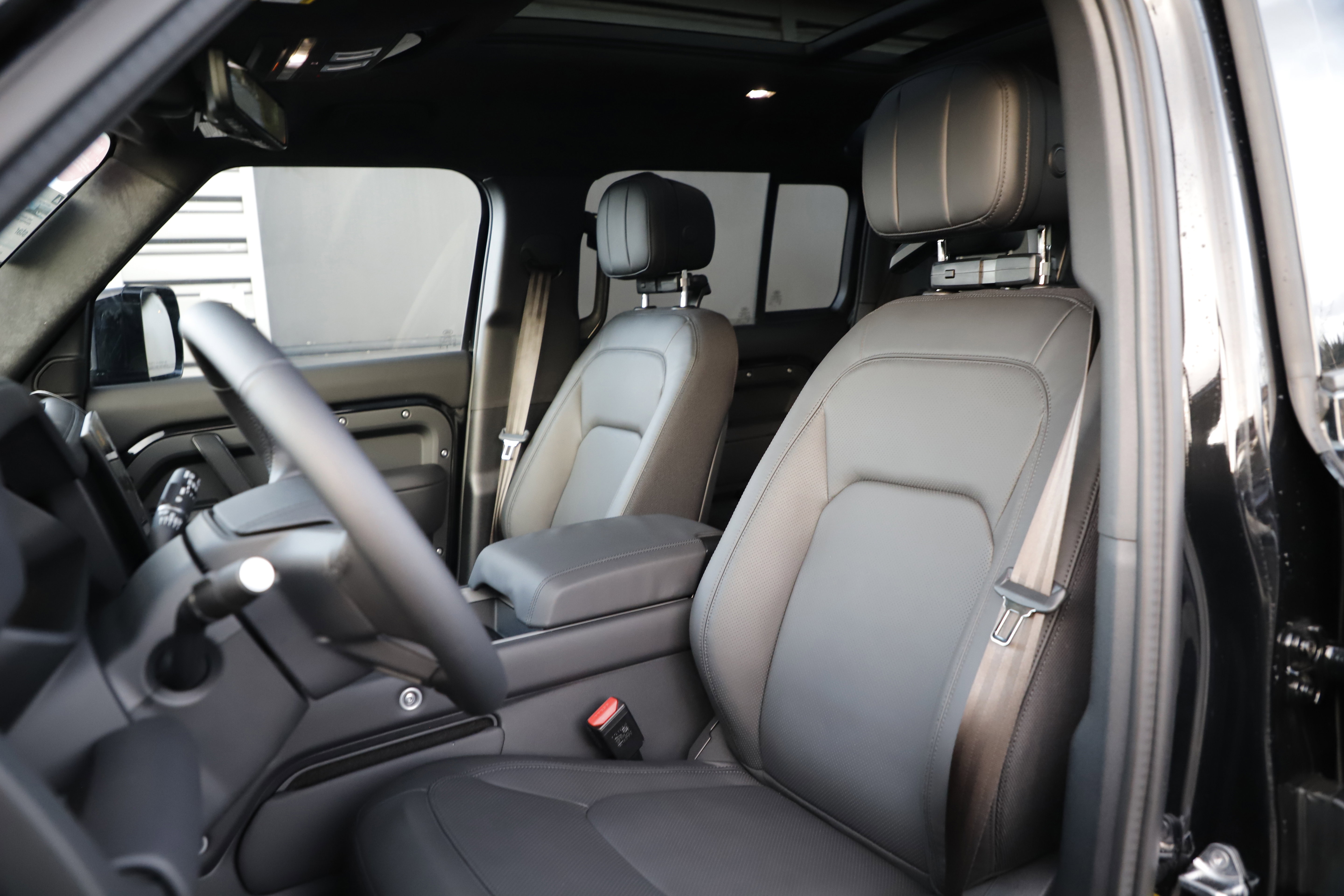 New 2025 Land Rover Defender 110 X AWD/4WD image 20