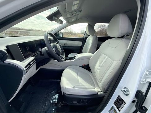 Used 2025 Hyundai Tucson SEL image 16